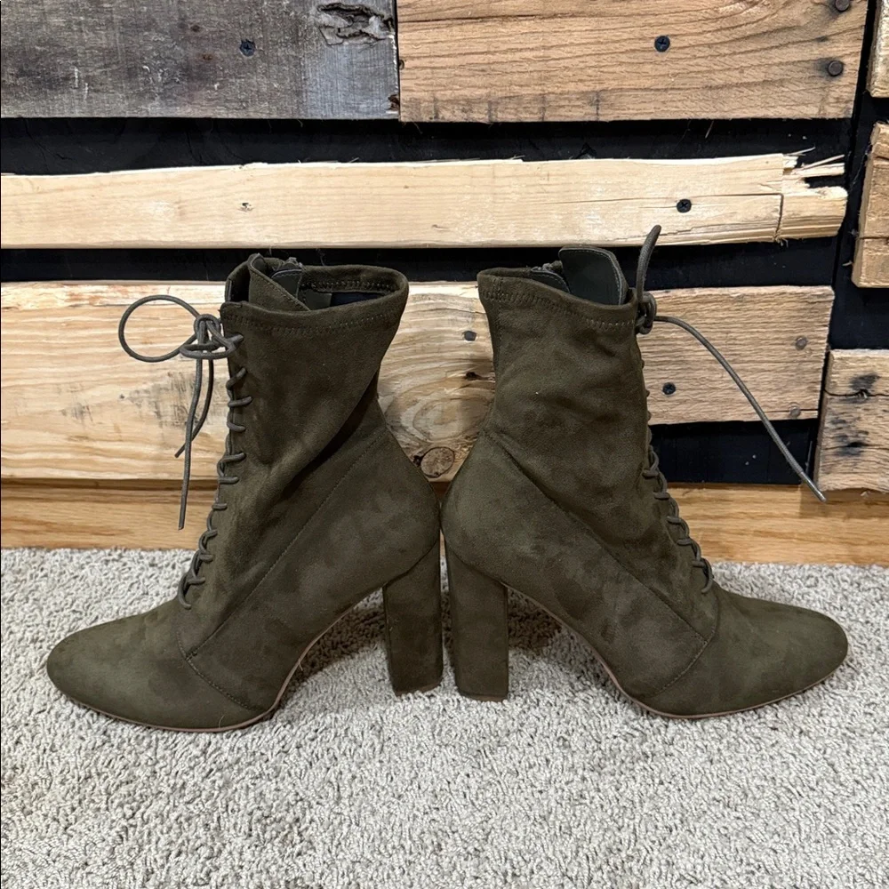Steve‎ Madden Elley Olive Lace Up Faux Suede Heeled Ankle Boots Size 9.5
